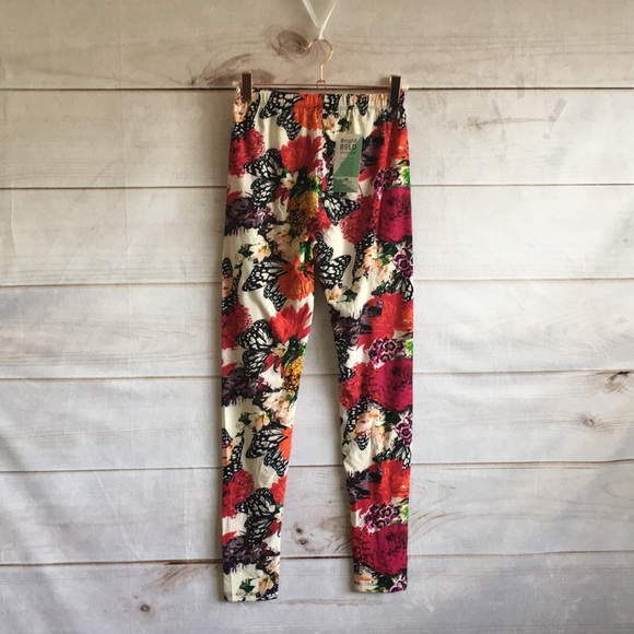 Honey & Lace Floral Butterfly Leggings - Picture 6 of 8